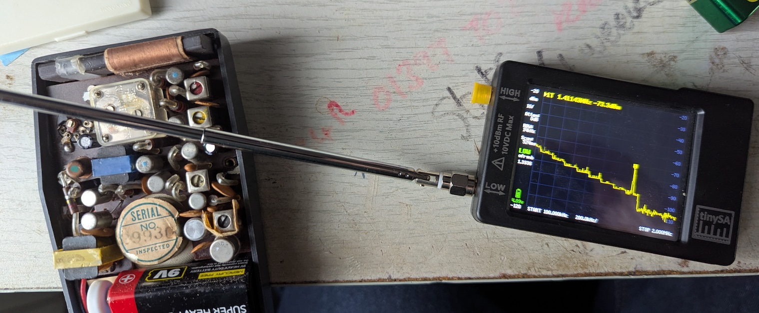 Using the TinySA to see the LO signal on a similar vintage radio.